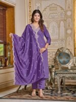 Women's Embroidered Chanderi Kurti With Pant & Dupatta Set